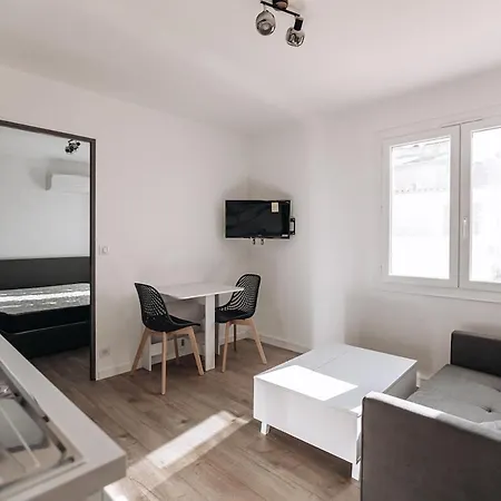 Cozy 2-bedroom - Close To Palais, Croisette شقة